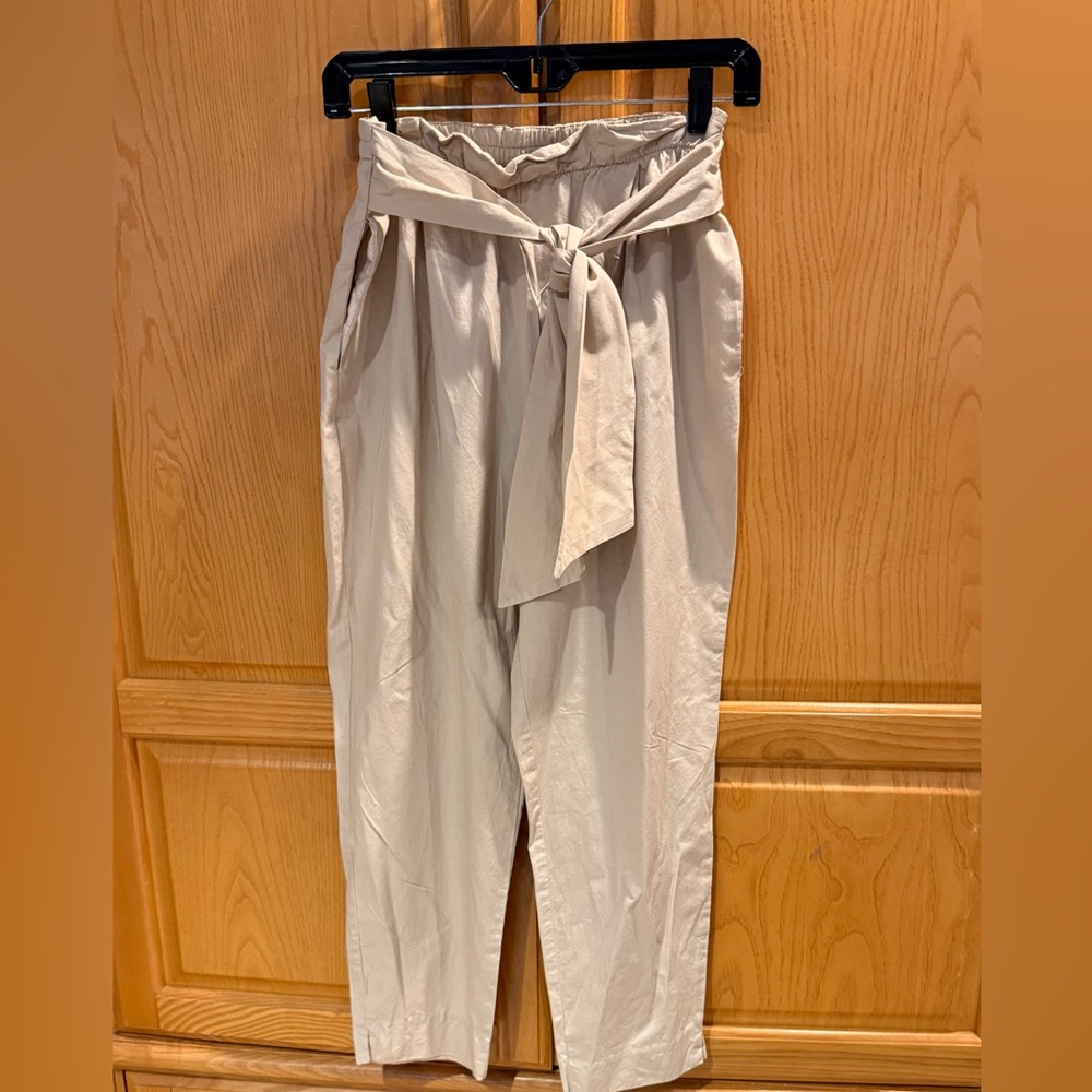 Zara Basic Beige Pull On Crop Pants Size Small